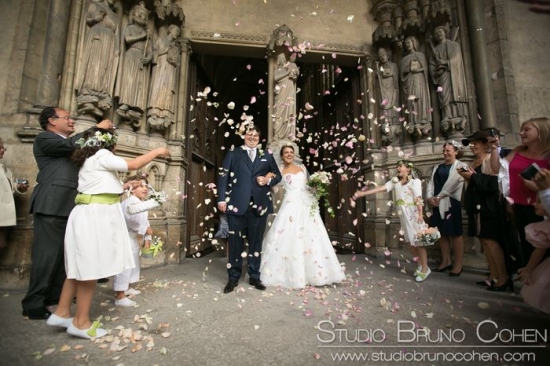 Mariage Eglise Saint Germain L'Auxerrois sortie Mariage Eglise Saint Germain L'Auxerrois sortie