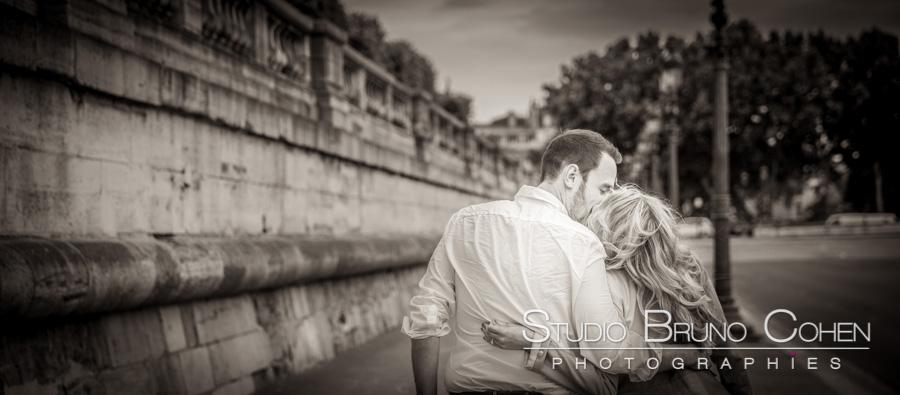 Portrait engagement a Paris Portrait engagement a Paris